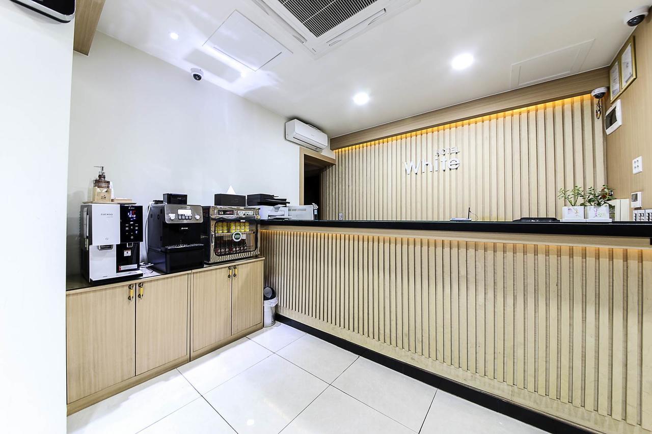 White Hotel Suwon Dış mekan fotoğraf
