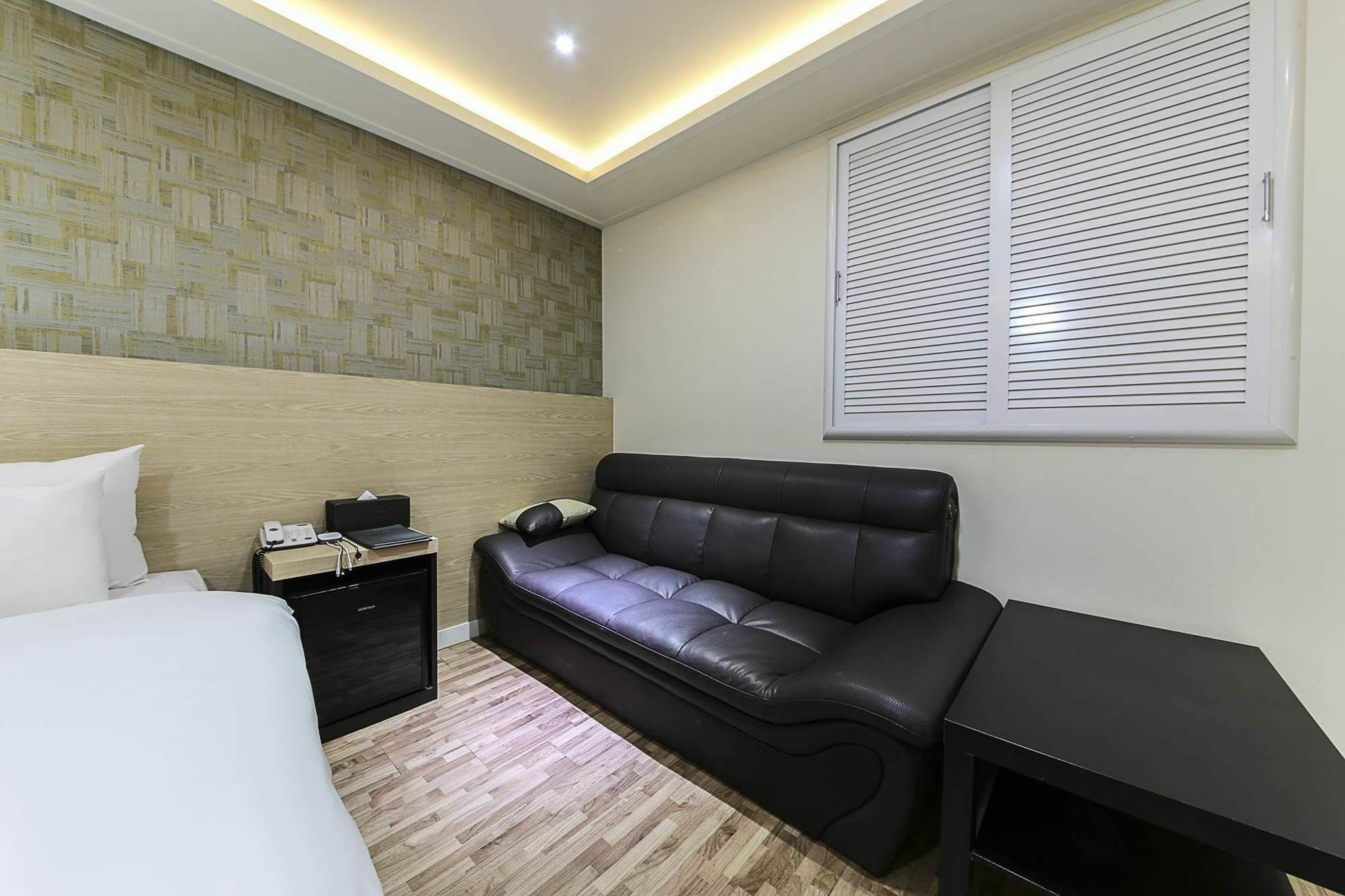 White Hotel Suwon Dış mekan fotoğraf